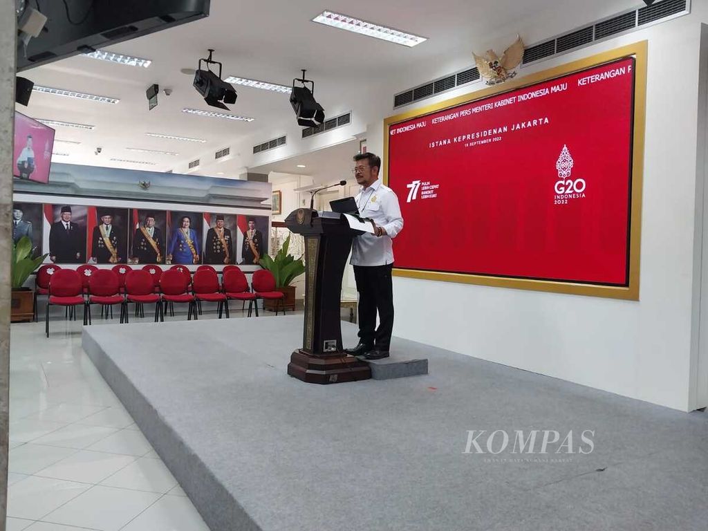 Menteri Pertanian Syahrul Yasin Limpo saat menyampaikan keterangan pers di Kantor Presiden, Jakarta, Senin (19/9/2022).