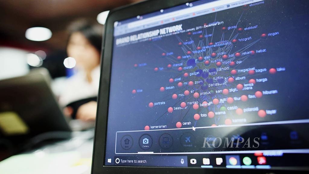 Ilustrasi: Aktifitas di kantor Dattabot, Jakarta, Rabu (10/5). Perusahaan ini mengolah<i> big data</i> untuk dapat digunakan dalam berbagai aspek kehidupan.