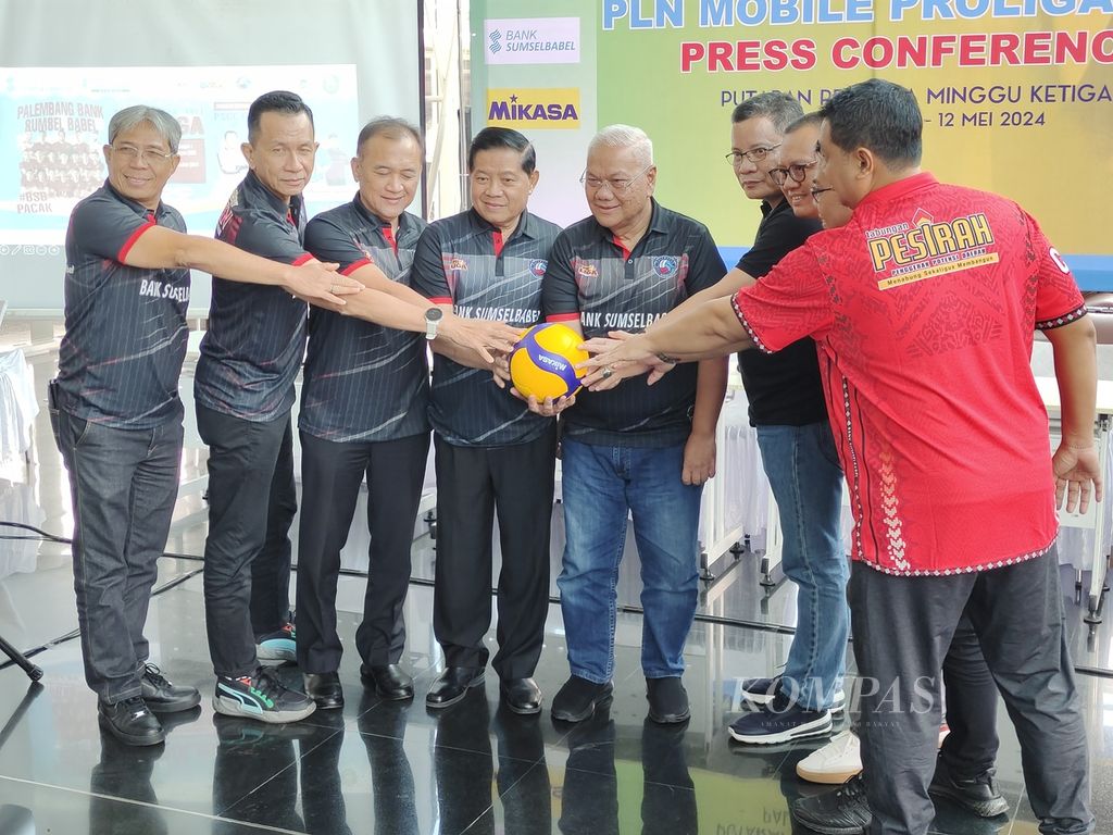 Press conference of Proliga 2024 series in Palembang, South Sumatra, was held on Wednesday (8/5/2024). The national women's volleyball player, Megawati Hangestri Pertiwi, is expected to become a magnet for Proliga 2024 series in Palembang, South Sumatra, from 9th to 12th May.