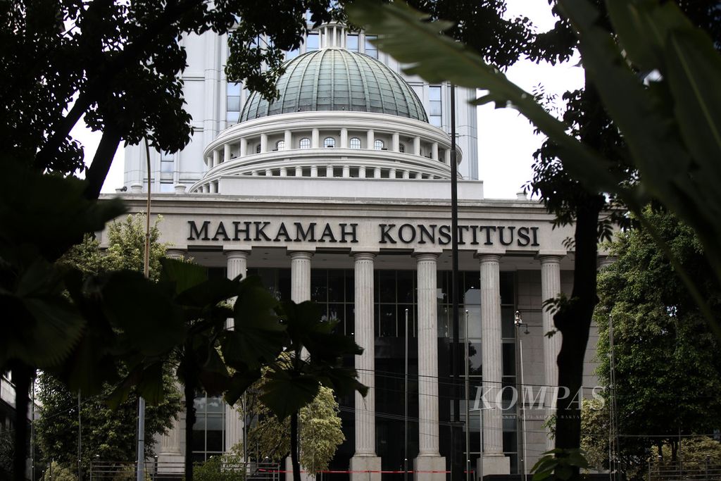 Gedung Mahkamah Konstitusi (MK) di Jalan Medan Merdeka Barat, Jakarta, Sabtu (16/3/2024). 