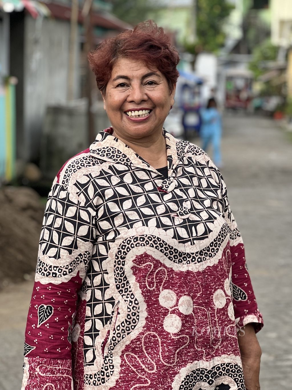 Sierli Natar, perawat yang sudah 30 tahun bertekun merawat pasien kusta di Makassar, Sulsel.