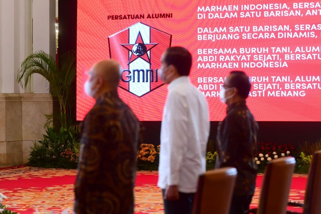 Presiden Joko Widodo ketika membuka Kongres IV Persatuan Alumni Gerakan Mahasiswa Nasional Indonesia (PA GMNI) Tahun 2021 secara virtual dari Istana Negara, Jakarta, Senin, (6/12/ 2021). 