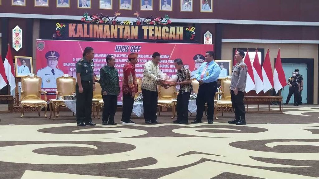 Pemerintah Provinsi Kalimantan Tengah bersama instansi terkait meluncurkan dua merek beras Kalimantan Tengah, yakni beras Siam Kahayan dan Burung Tingang, di Kota Palangkaraya, Rabu (12/1/2023),