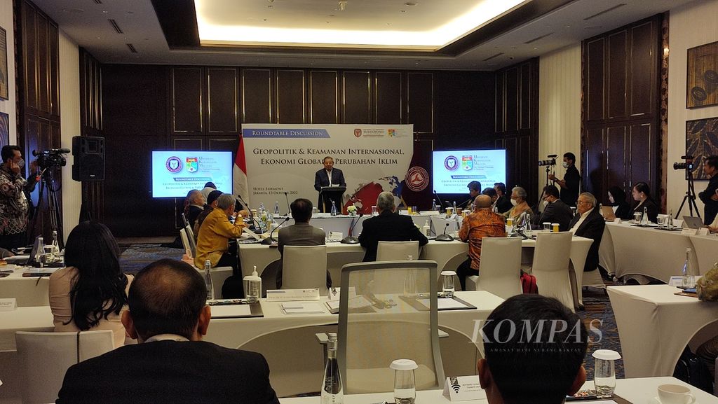 Presiden ke-6 RI Susilo Bambang Yudhoyono dalam forum "Geopolitik dan Keamanan Internasional, Ekonomi Global, dan Krisis Perubahan Iklim" yang diselenggarakan The Yudhoyono Institute bekerja sama dengan Universiti Kebangsaan Malaysia (UKM).