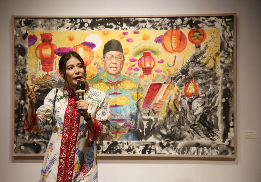 Olga Lydia dalam pembukaan pameran seni <i>Merayakan Kebersamaan</i> di Bentara Budaya Jakarta, Jakarta Pusat, Kamis (22/2/2024).