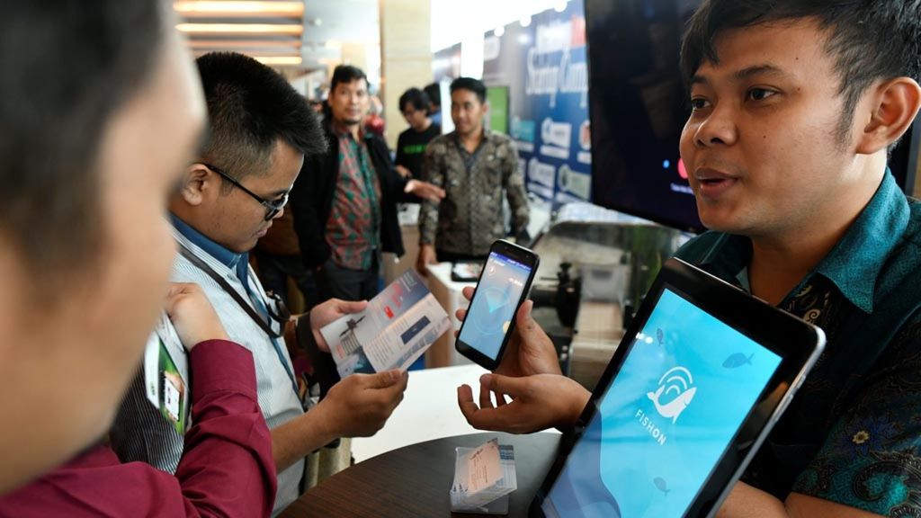 Pelaku usaha rintisan (<i>start up</i>) mengikuti Festival Industri Kecil dan Menengah (IKM) yang diselenggarakan Kementerian Perindustrian di Jakarta, Kamis (13/12/2018). Pemerintah telah mencanangkan inisiasi Making Indonesia 4.0 sebagai salah satu agenda untuk meningkatkan perekonomian nasional baik untuk industri besar maupun industri kecil dan menengah.