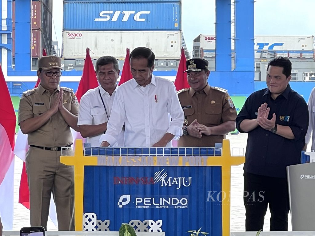 Presiden Joko Widodo meresmikan proyek Makassar New Port di Makassar, Sulawesi Selatan, Kamis (22/2/2024). Pelabuhan ini menjadi yang terbesar kedua di Indonesia setelah Tanjung Priok.
