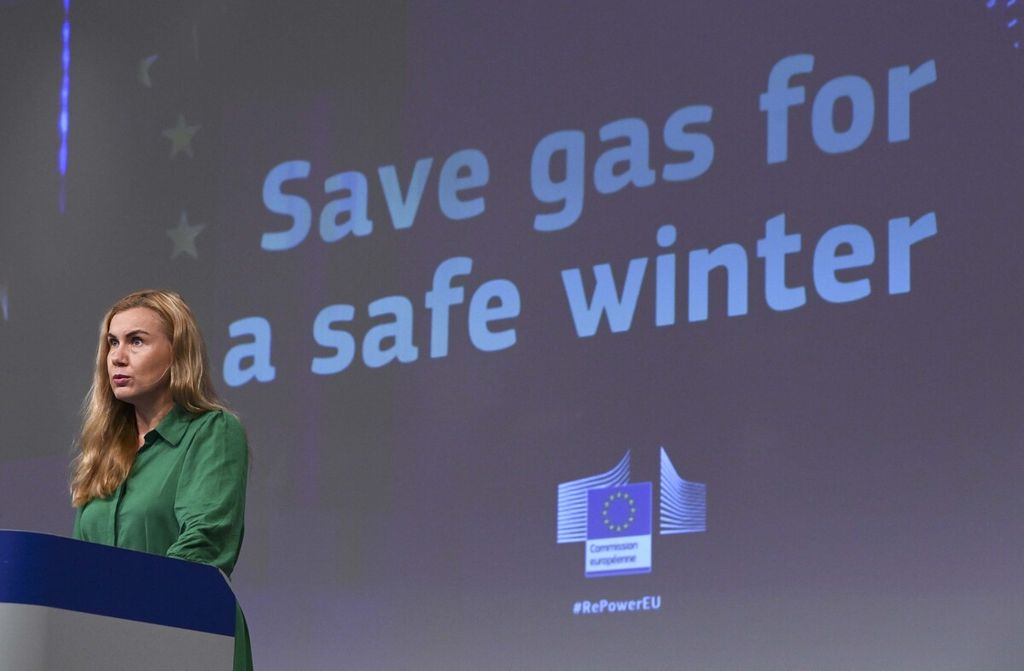 Komisioner Uni Eropa Bidang Energi Estonia, Kadri Simson, berbicara pada konferensi pers setelah pertemuan membahas paket "Save gas for a safe winter' di kantor pusat Uni Eropa di Brussels, Belgia, 20 Juli 2022. 
