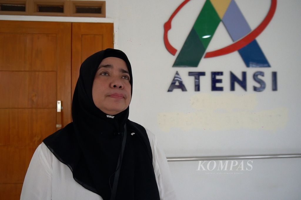 Kepala Sentra Tumou Tou Kamsiaty Rotty ketika ditemui di kantornya di Paal IV, Manado, Sulawesi Utara, Senin (9/5/2022).