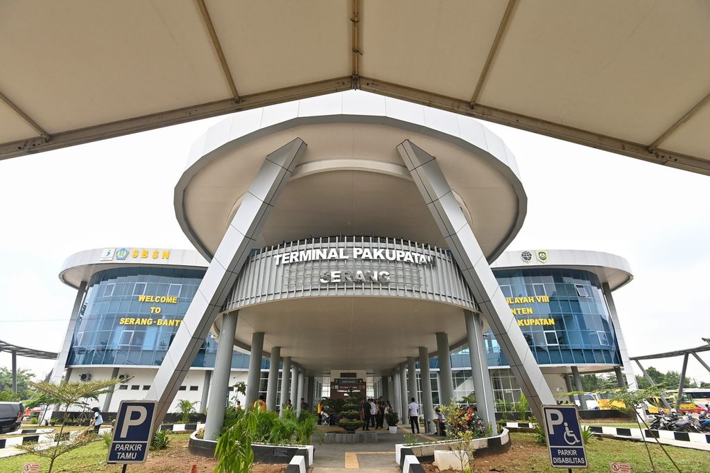 Suasana di Terminal Tipe A Pakupatan, Kota Serang, Provinsi Banten, Sabtu (6/1/2024).