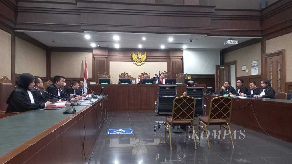 Sidang dakwaan Hakim Agung nonaktif Gazalba Saleh di Pengadilan Tindak Pidana Korupsi Jakarta, Senin (6/5/2024). Gazalba didakwa menerima gratifikasi dan melakukan tindak pidana pencucian uang sebesar Rp 62,8 miliar.