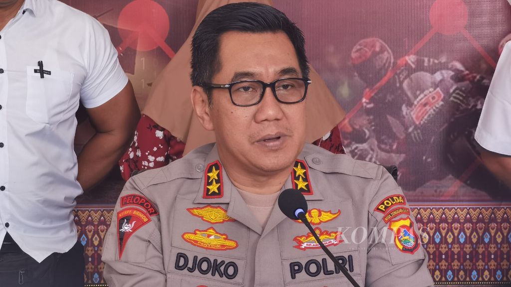Kepala Kepolisian Daerah NTB Inspektur Jenderal Djoko Poerwanto dalam konferensi pers di Mataram, Selasa (4/4/2023).