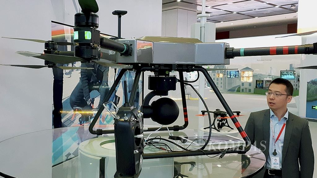 Inovasi teknologi di ruang pameran Huawei, Shenzhen, China.