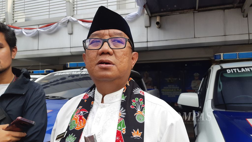 Kepala Dinas Lingkungan Hidup DKI Jakarta Asep Kuswanto di kantor Subdit Gakkum Ditlantas Polda Metro Jaya, Jakarta, Jumat (1/9/2023).