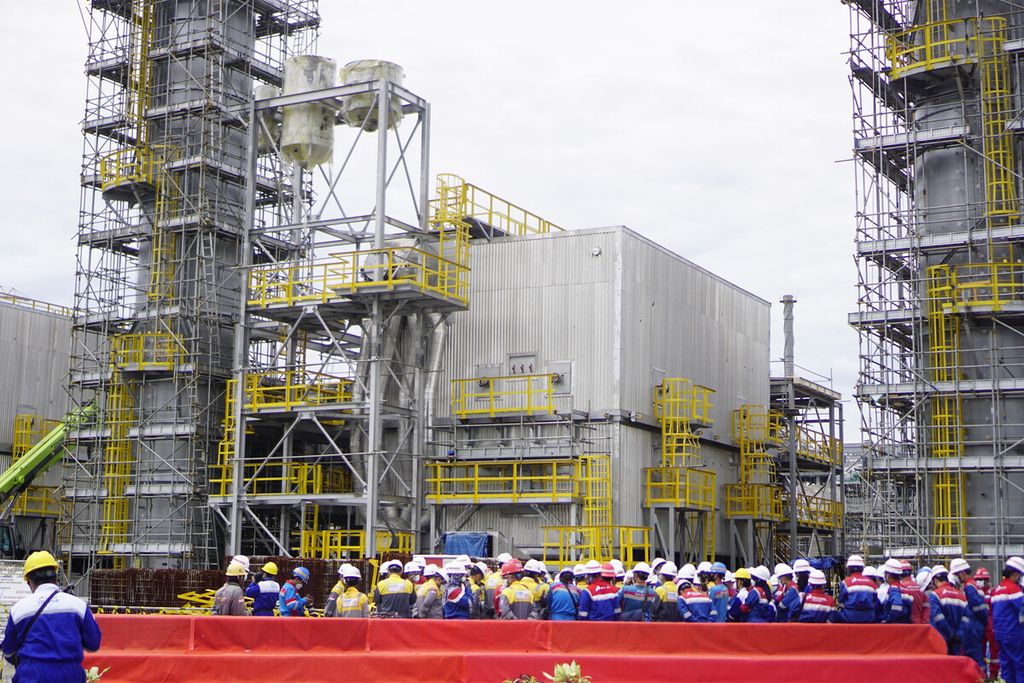 Suasana di salah satu sudut pembangunan program pengembangan kilang minyak atau <i>refinery development master plan</i> (RDMP) Pertamina Refinery Unit V Balikpapan, Kalimantan Timur, Sabtu (8/1/2022).