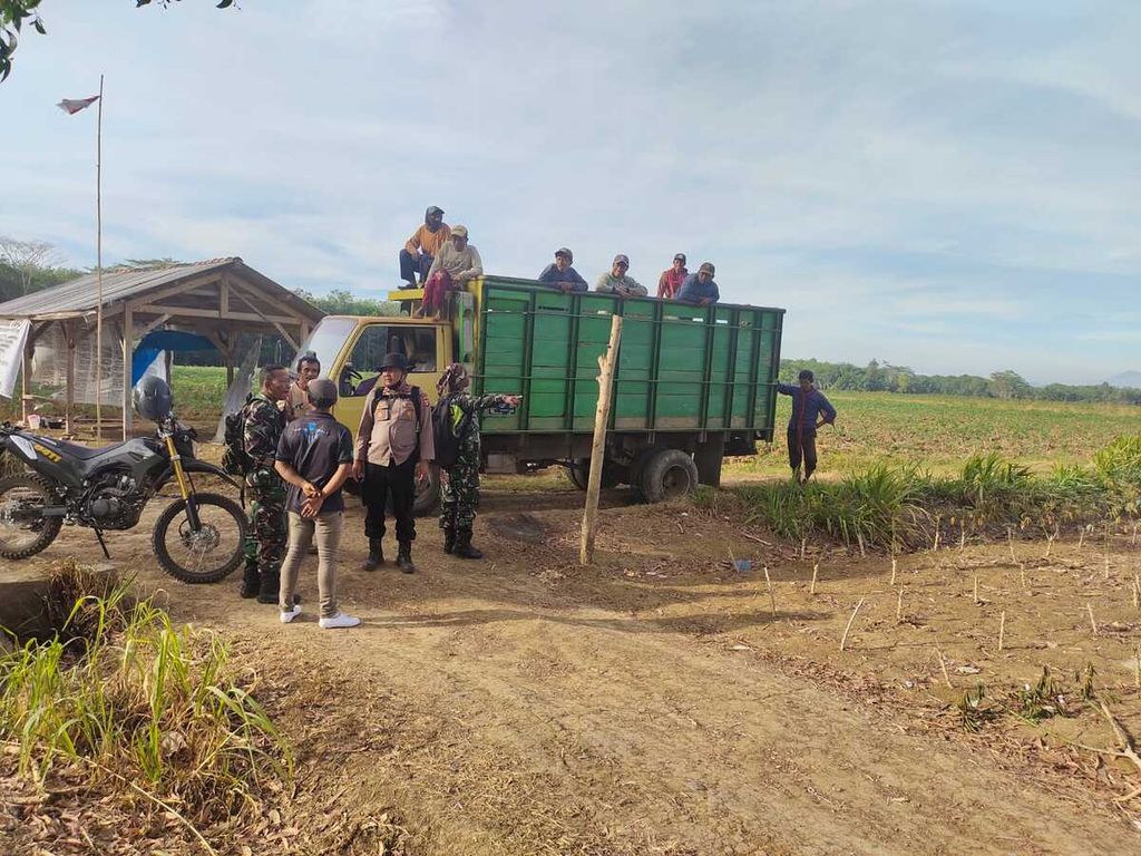 Suasana di lokasi eksekusi lahan hak guna usaha PT Bumi Sentosa Abadi pada Sabtu (23/9/2023) berangsur kondusif. Tujuh warga yang ditangkap Polres Lampung Tengah telah dipulangkan.