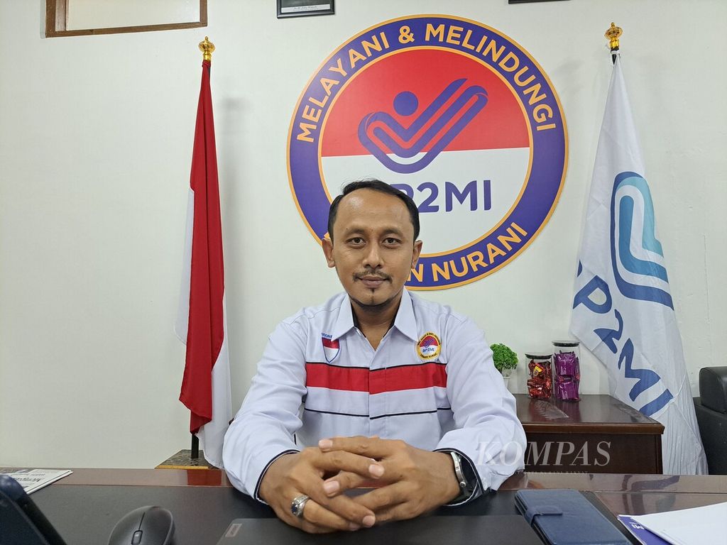 The Head of the Indonesian Migrant Worker Protection Service Office (BP3MI) of West Sumatra, Bayu Aryadhi, at his office in Padang, West Sumatra, on Wednesday (3/5/2023).