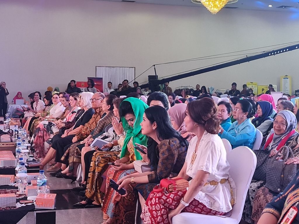 Peserta ASEAN Confederation of Woman’s Organization (ACWO) Forum and Expo 2023 di Gedung Smesco, Jakarta, Selasa (24/10/2023). 