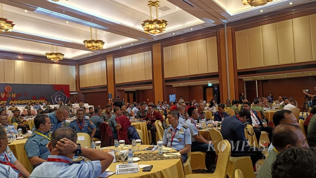 Suasana Seminar Nasional mengenai tinjauan SPN di Jakarta, Rabu (20/9/2023) yang dihadiri oleh 300 peserta. Mereka terdiri dari perwira tinggi TNI, Kementerian Pertahanan, akademisi, dan mahasiswa.