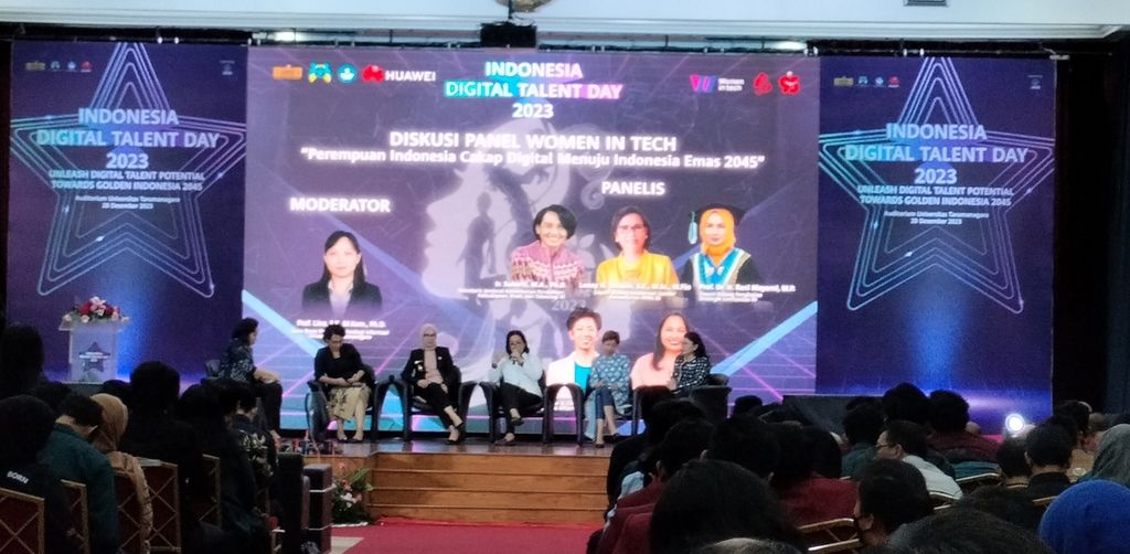 Diskusi Women In Tech digelar Huawei Indonesia di acara Indonesia Digital Talent day 2023 di Jakarta, Rabu (20/12/2023), untuk mendorong lebih banyak perempuan Indonesia memasuki bidang teknologi digital.