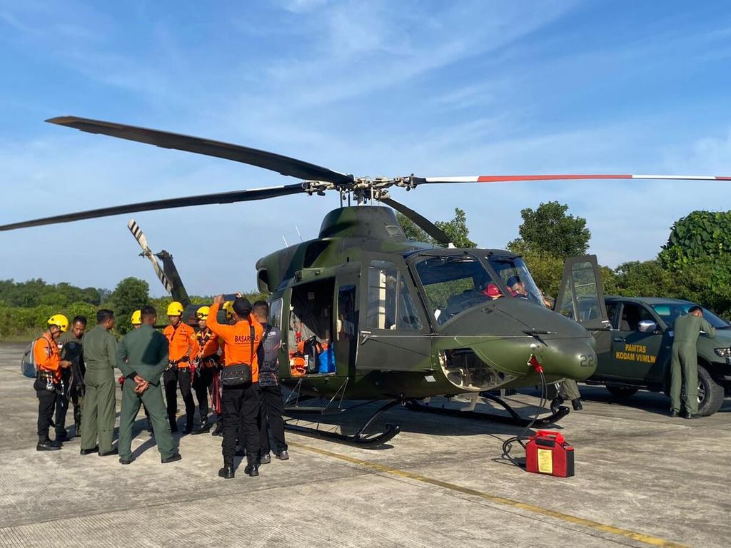 Tim gabungan berkoordinasi dalam pencarian pilot dan teknisi pesawat Smart Air yang hilang kontak di Kota Tarakan, Kalimantan Utara, Sabtu (9/3/2024).