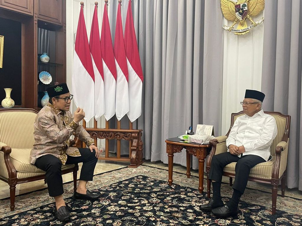 Ketua Umum PKB Muhaimin Iskandar dan fungsionaris DPP PKB bersilaturahmi dengan Wapres Ma'ruf Amin di kediaman resmi Wapres, Jakarta, Senin (15/5/2023). Dalam pertemuan, Muhaimin sekaligus meminta nasihat Wapres Amin.