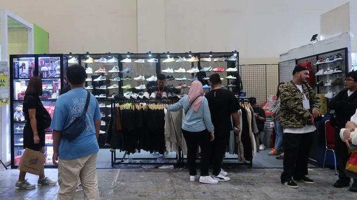 Popularitas Sepatu Lokal Berlanjut