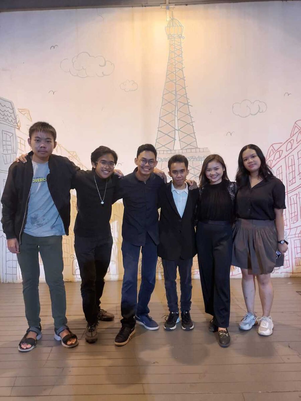 Tim mahasiswa Universitas Multimedia Nusantara membuat film Jumantara of Bantar Gebang yang menang dalam Festival Film MegaCities-ShortDocs Edisi ke-8 untuk kategori The Best Student ShortDoc Award di Perancis.