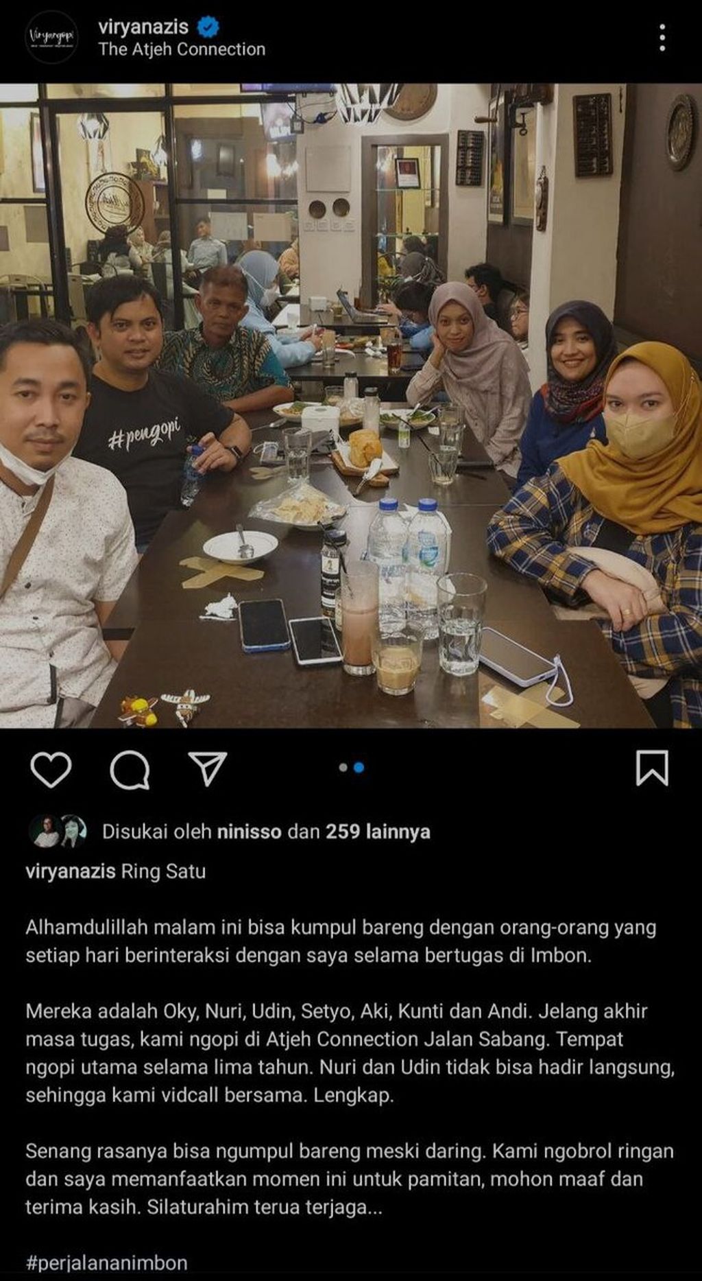 Tangkapan layar unggahan di feed Instagram komisioner Komisi Pemilihan Umum (KPU), Viryan Azis (duduk kedua dari kiri), di hari-hari menjelang masa jabatannya berakhir sebagai komisioner KPU periode 2017-2022.