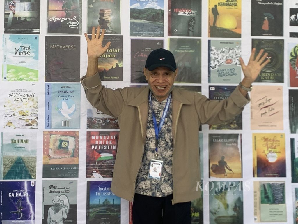Penyair asal Kotamobagu, Hamri Manoppo, turut meluncurkan buku puisi bersama 100 penyair lainnya dalam perhelatan Festival Sastra Internasional Gunung Bintan (FSIGB) 2022, 24-27 September 2022 di Tanjung Pinang, Kepulauan Riau. 