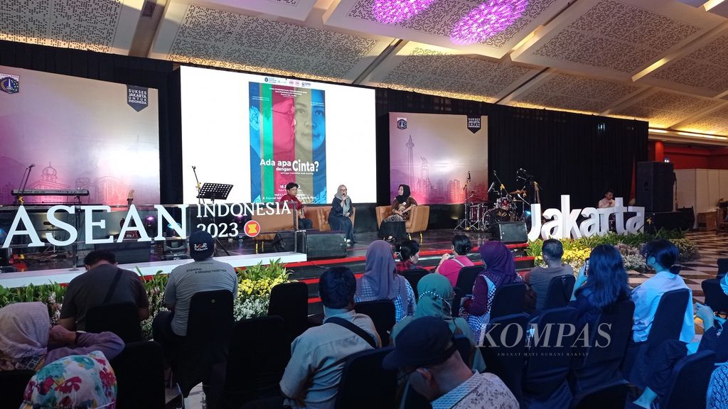 Salah satu bincang-bincang sebagai bagian dari Jakarta Fair Kemayoran di Jakarta International Expo Kemayoran, Jakarta Pusat, Minggu (18/6/2023).