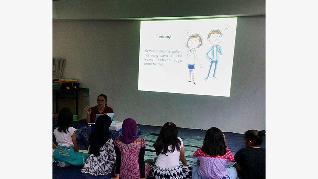 Diskusi perempuan siswa kelas V SD terkait pendidikan seks di SD Gemala Ananda, Jakarta Selatan.