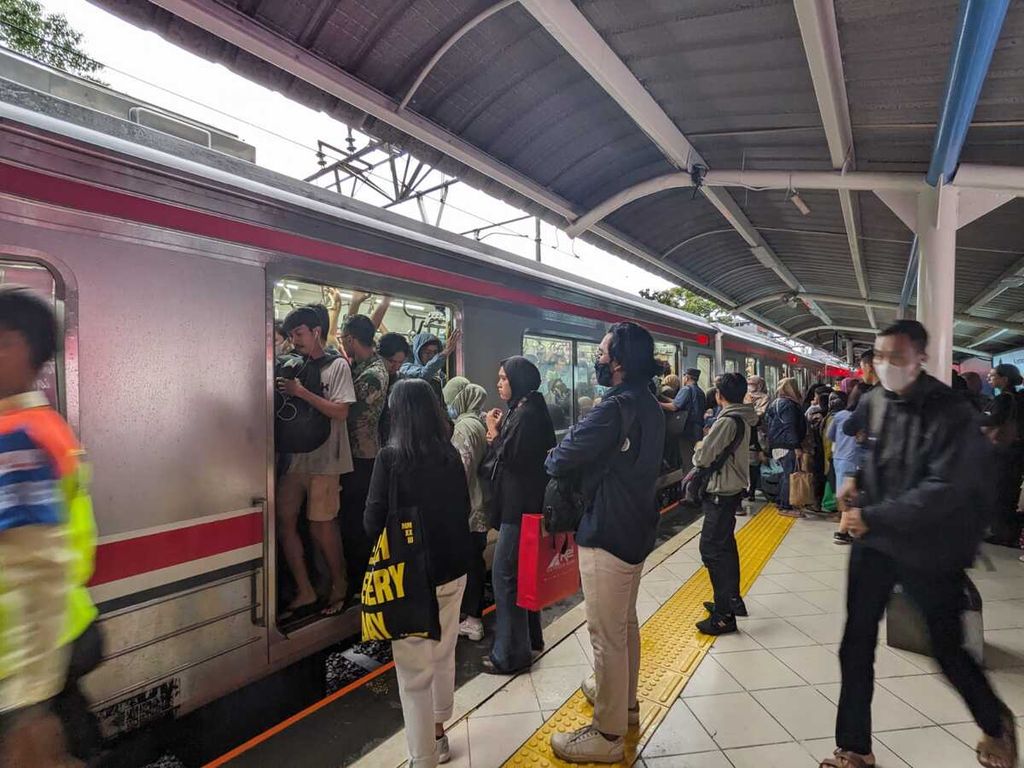 Kondisi Stasiun Sudirman di Jakarta Pusat, Sabtu (6/7/2024).