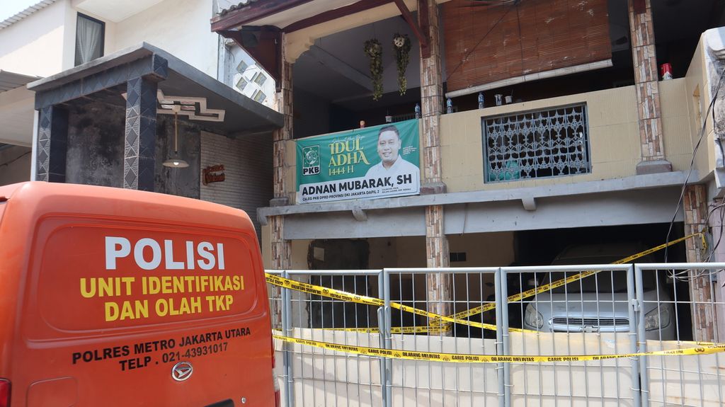 Kondisi rumah dua lantai tempat bapak dan anak balitanya ditemukan meninggal di Jalan Balai Rakyat V, RT 006 RW 003 Kelurahan Tugu Selatan, Kecamatan Koja, Jakarta Utara.