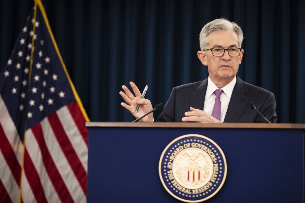 Gubernur The Fed Jerome Powell berbicara dalam sebuah jumpa pers pada 19 Juni 2019. The Fed diproyeksikan para analis akan menaikkan tingka suku bunga acuan tiga kali pada tahun 2022 ini. 