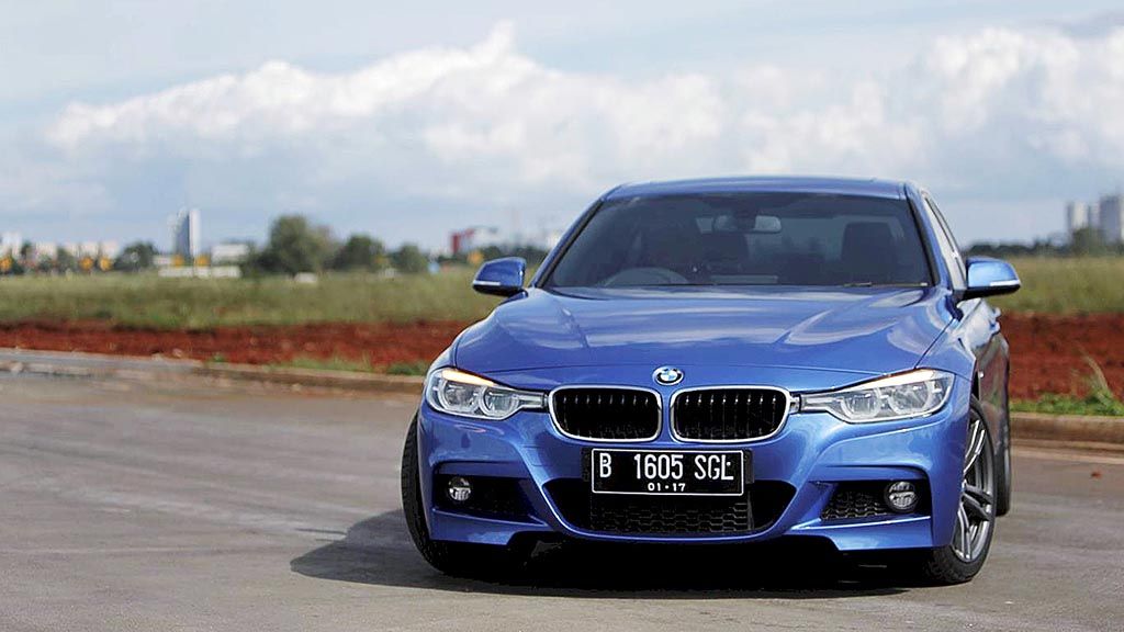 BMW 330i M-Sport menjadi produk Seri 3 terbaru yang diluncurkan BMW Group Indonesia pada awal tahun 2017 ini. 