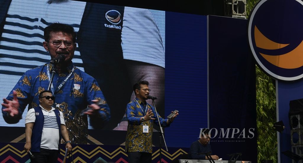 Menteri Pertanian Syahrul Yasin Limpo, yang juga kader Partai Nasdem, memberikan sambutan saat membuka acara Pasar Restorasi dalam hari ketiga Kongres II Partai Nasdem di JIExpo Kemayoran, Jakarta, 10 November 2019.