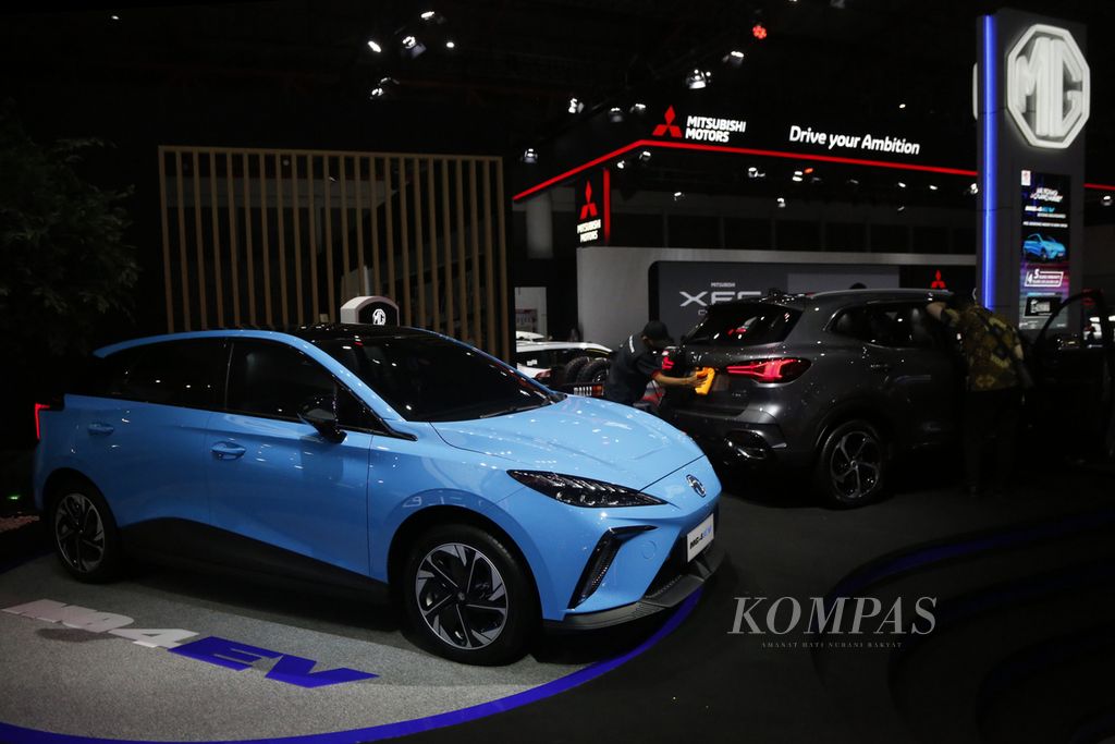 MG meluncurkan mobil listrik MG4 EV dalam ajang Indonesia International Motor Show 2023 di Jakarta International Expo, Kemayoran, Kamisn(16/2/2023). Pameran yang diikuti sekitar 150 brand peserta ini akan berlangsung hingga 26 Februari.