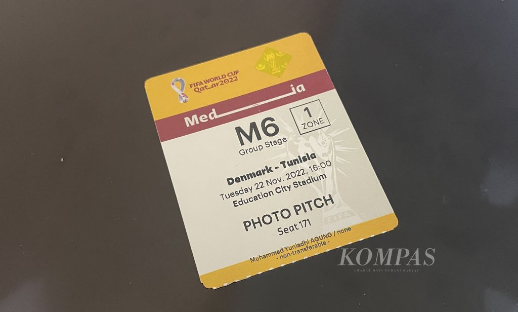 Kartu yang menjadi akses fotografer untuk bisa masuk ke lapangan pertandingan Piala Dunia Qatar 2022