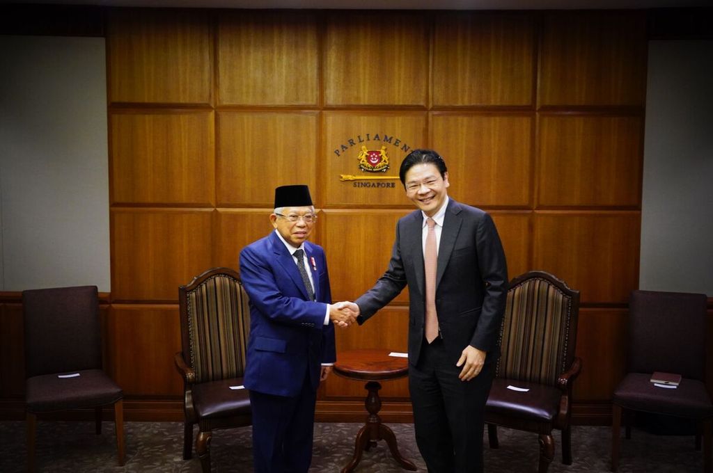 Wakil Presiden Ma'ruf Amin bertemu Wakil Perdana Menteri Singapura Lawrence Wong, Selasa (18/10/2022) sore, di Parliament of Singapore.