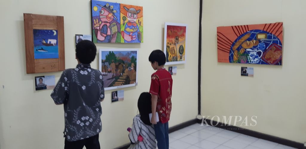 Pameran Seni Disabilitas Masagi digelar di Bale Seni Barli, Kota Baru Parahyangan, Bandung, dibuka pada Selasa (19/9/2023). Sebanyak 82 peserta dari delapan negara menampilkan lukisan karya masing-masing. Pameran berlangsung hingga 3 Oktober 2023.