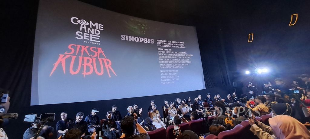 Acara peluncuran <i>trailer</i> film horor <i>Siksa Kubur </i>di Jakarta, Rabu (13/4/2024). 