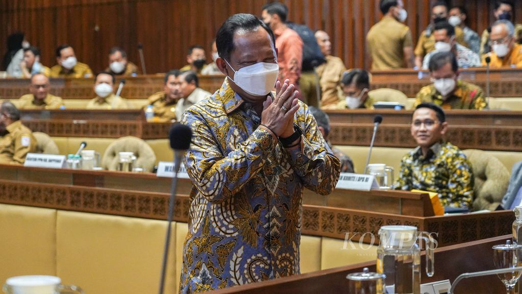 Menteri Dalam Negeri Tito Karnavian ketika hadir di ruang rapat Komisi II DPR di Gedung DPR RI, Jakarta, untuk Rapat Koordinasi Pembahasan Pemekaran Provinsi Papua Barat Daya, Senin (29/8/2022).