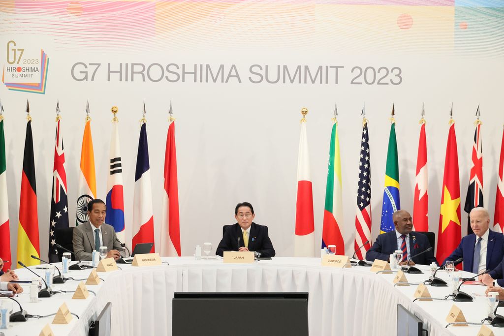 Presiden Joko Widodo menghadiri rangkaian KTT G7 di Hiroshima, Jepang, Sabtu (20/5/2023). 