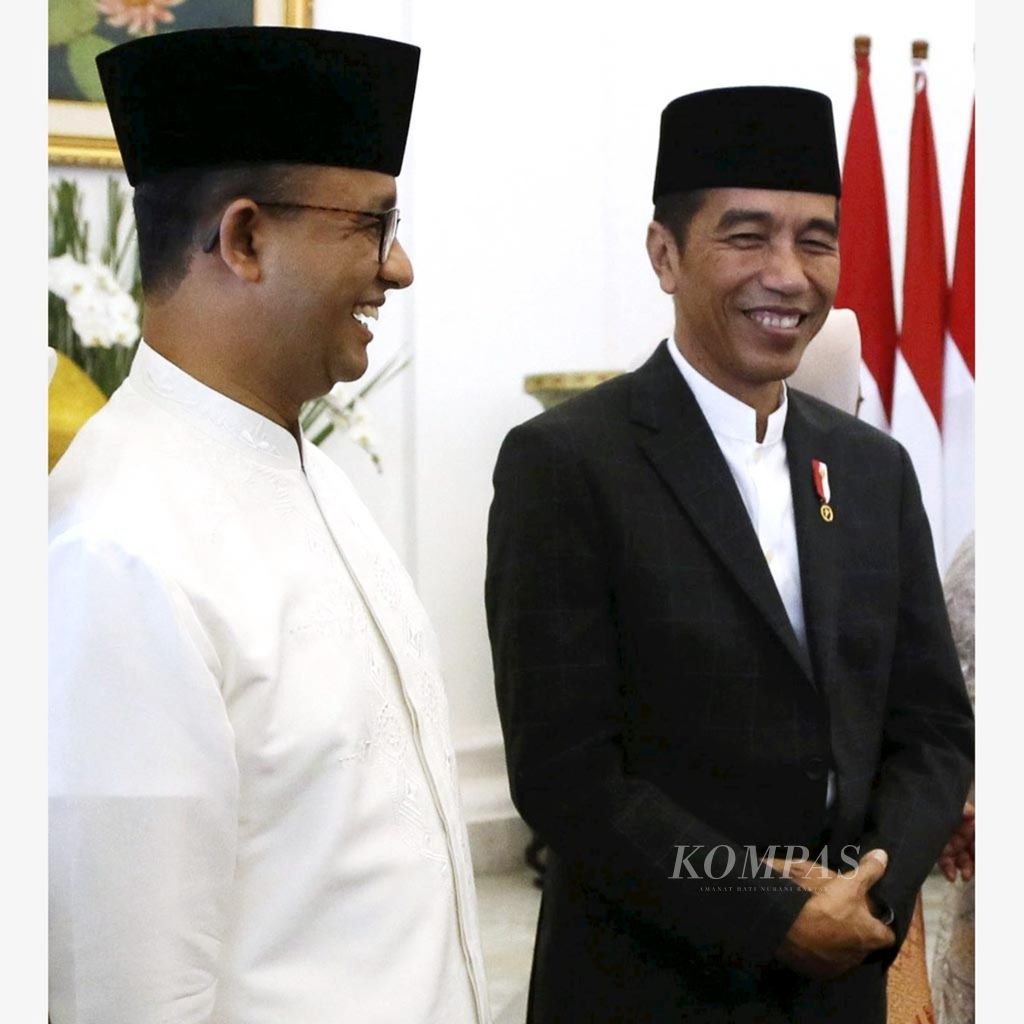Momentum pertemuan Presiden Jokowi dan Anies Baswedan. Salah satunya saat Anies Baswedan yang ketika itu menjabat saat Gubernur DKI Jakarta bersilaturahmi dengan Presiden Joko Widodo di Istana Bogor, Jawa Barat (15/6/2018). 
