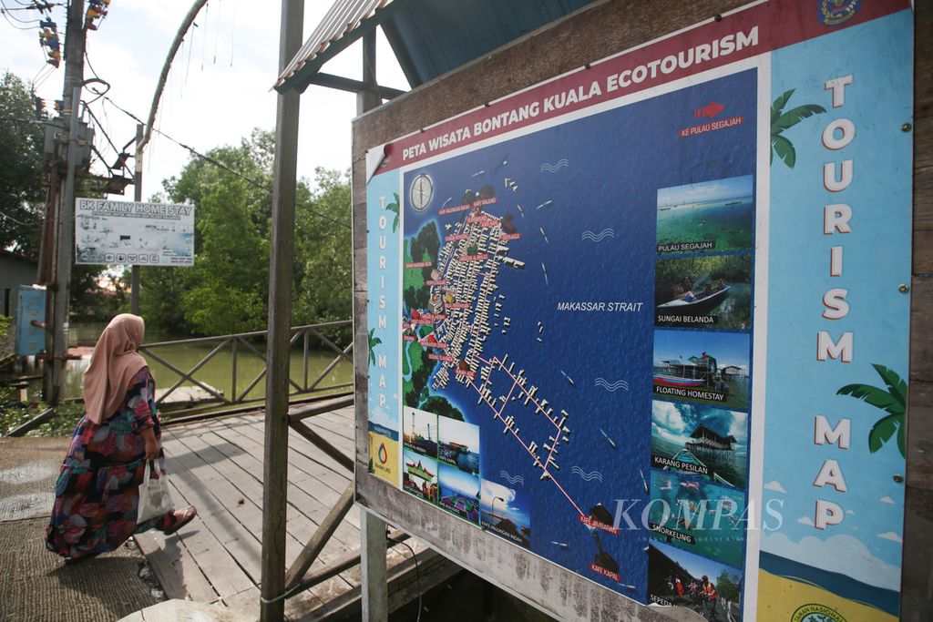 Peta wilayah Bontang Kuala, Kota Bontang, Kalimantan Timur, Jumat (9/6/2023). Perkampungan tua di pesisir Bontang ini kini menjadi salah satu destinasi wisata di Kota Bontang. 