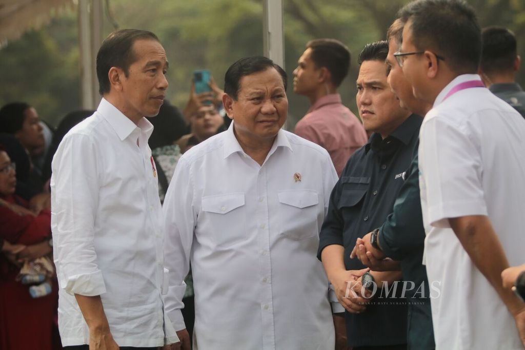 Presiden Joko Widodo, Senin (24/7/2023), hadir dalam acara pasar rakyat di Lapangan Rampal, Kota Malang, Jawa Timur. Ia berharap pemerintah daerah bersiap menghadapi dampak El Nino yang diprediksi akan mulai terjadi pada Agustus mendatang.