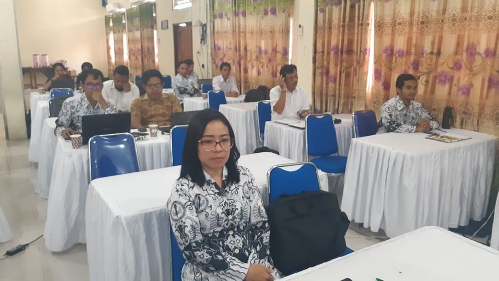 PGRI Denpasar menggelar pelatihan Penyusunan Perangkat Bahan Ajar Mata Pelajaran di Kurikulum 2013 tahun pelajaran 2019-2020 di SMP PGRI 2 Denpasar, Jumat (20/9/2019).