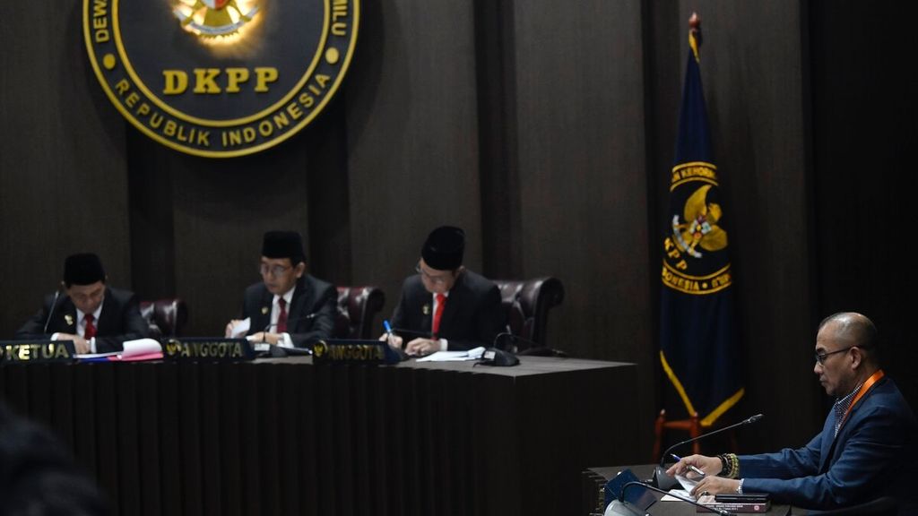 Sidang Etik Dugaan Asusila Ketua Kpu Digelar Tertutup Majelis Dkpp