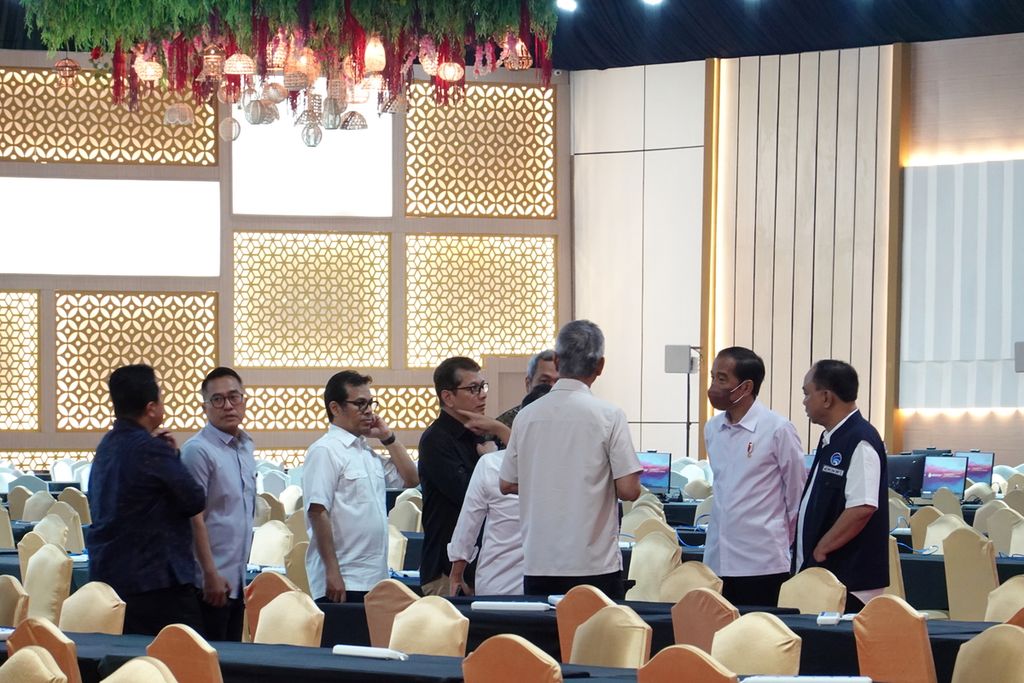 Pada Jumat (1/9/2023), Presiden Joko Widodo meninjau kesiapan penyelenggaraan Konferensi Tingkat Tinggi (KTT) Ke-43 ASEAN di Jakarta Convention Center (JCC), Jakarta, 5-7 September.